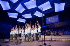 Abschlussfest Niedersächsisches Kinderchorfestival "Kleine Leute - bunte Lieder"
4. Juni 2016, GROSSER SENDESAAL des NORDDEUTSCHEN RUNDFUNNKS - Landesfunkhaus Niedersachsen -