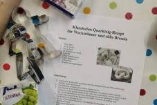 Koch-AG - Weckmänner und süße Bezeln aus Quarkteig  (1)
