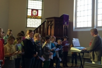 Oster-Schulgottesdienst 2016 (480x640) (1)