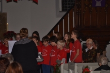 Schulchorauftritt Advent 2016 (640x427) (2)