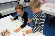 Weihnachtsbacken der Klasse 1a 2016 (22) (640x480)